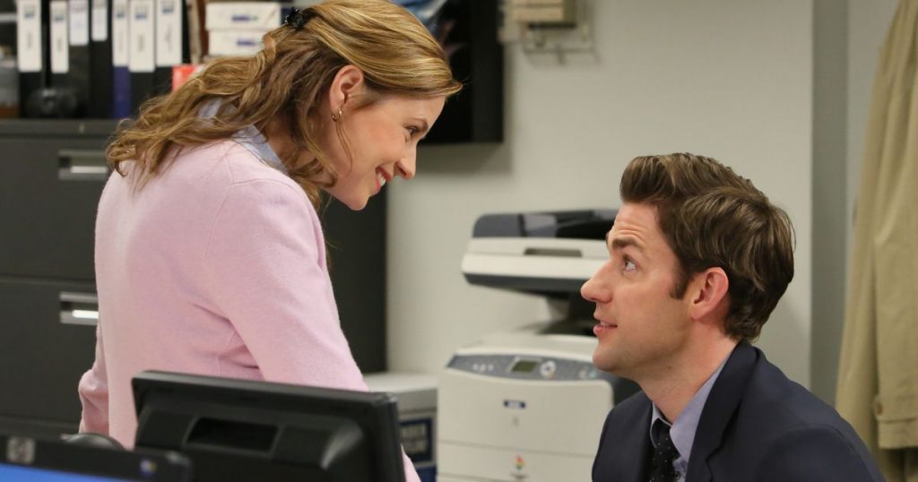 Pam and Jim from THe Office: Which Is Better The Office Or How I Met Your Mother