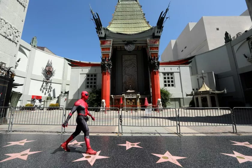 Visiting Hollywood walk of fame and TCL Chinese Theatre- Drama Enthusiast get ready