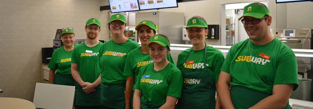 What is the minimum age to work at Subway?