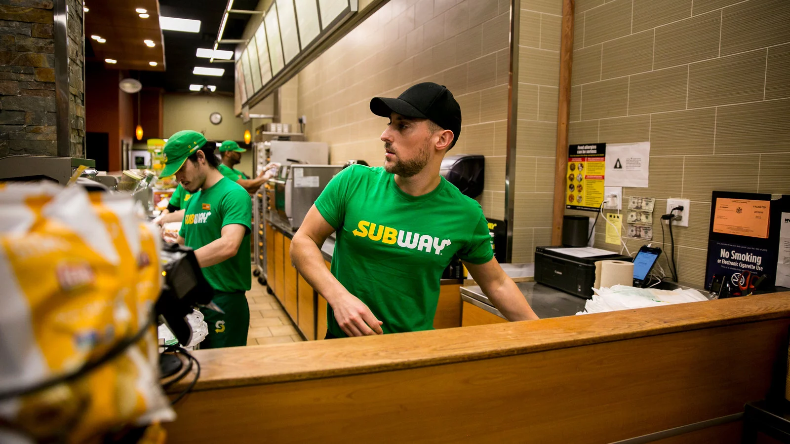 What is the Minimum Age to Work at SUBWAY? A Detailed Overview