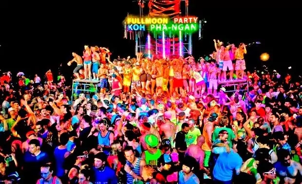 The Beginner's Guide to the entire moon party in Thailand
