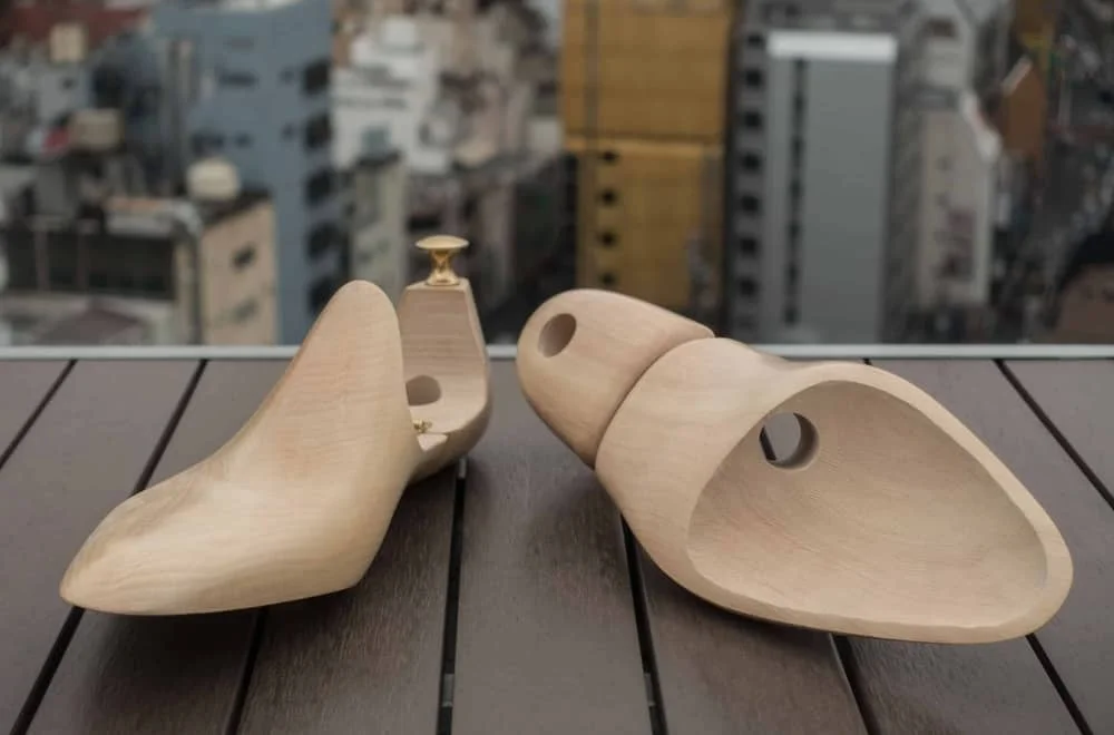 shoe trees: clean white shoes