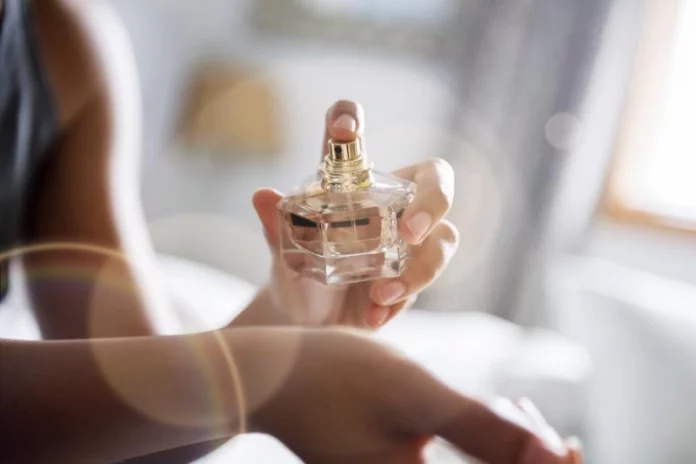 6 Pheromone Perfume For Women | Make Your Dream Boy Fall For You!!
