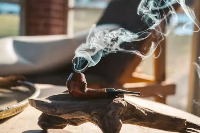 How To Clean A Pipe? 4 Hacks Every Smoker Should Know!