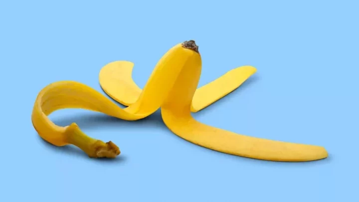 #5 Banana Peel | Give Your Skin The Love Kiss Of Banana Peels!!