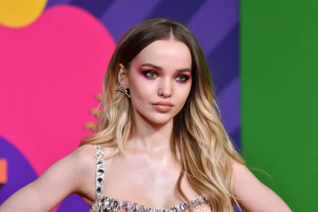 #4 Dove Cameron: Welcoming Celebrities Who Came Out in 2021 to the LGBTQ Club | Love is Love