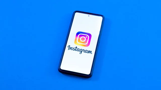 How To Save Your Instagram Stories | 5 Easy Hacks!