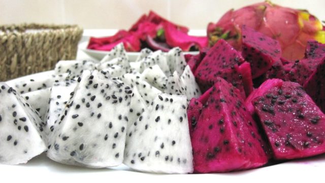 How To Cut A Dragon Fruit? Cut It In Style!
