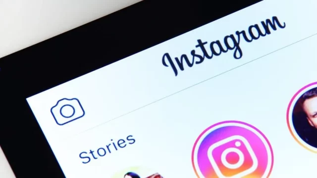 How To Add Captions To Instagram Stories? As Easy As You Like It! 