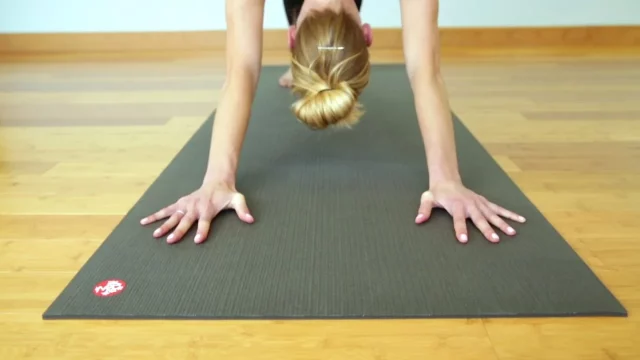 5 Best Peloton Yoga Mat | Mats For Effortless Yoga Poses! 