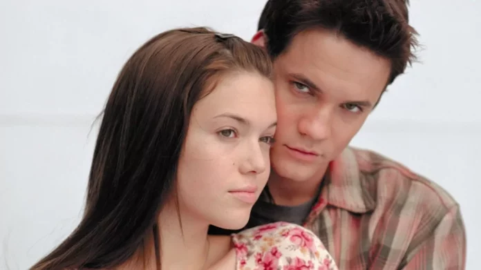 Where To Watch A Walk To Remember For Free? Tale Of Destined Lovers!