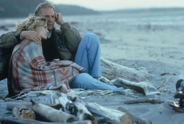 Where Was Message In A Bottle Filmed? A Profound Romantic Drama!