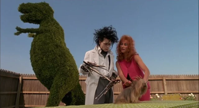 Where was Edward Scissorhands Filmed? Johnny Depp’s Romantic Tale!