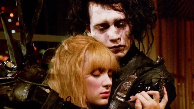 Where was Edward Scissorhands Filmed? Johnny Depp’s Romantic Tale!