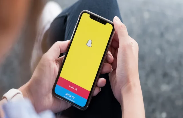 What Does MHM Mean On Snapchat? Strange Snap Slang Explained!