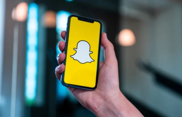 Snapchat Not Sending Snaps In 2022 | 9 Reasons Why It Must Be Happening!
