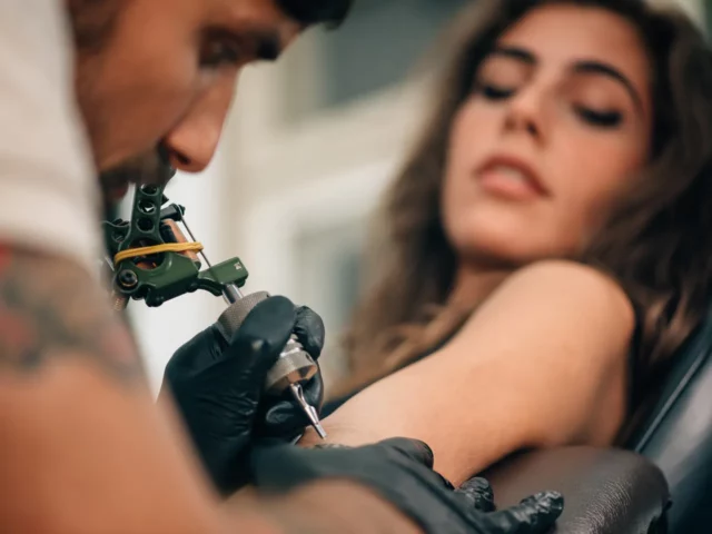 How To Message A Tattoo Artist On Instagram? 7 Tips To Book An Appointment! 