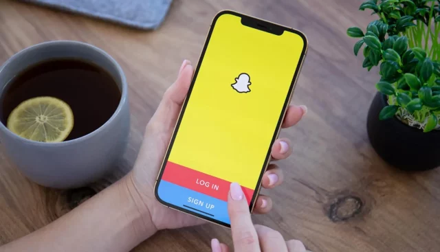 How To Clear Your Snapchat Cache? 2 Insanely Easy Ways!