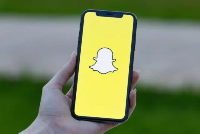 What Does RS Mean On Snapchat? Definition To Know!