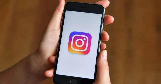 What Does SMT Mean On Instagram? 3 Fun Meanings Of The Acronym! 