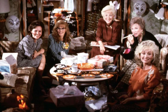 Where Was Steel Magnolias Filmed? Julia Roberts’ Romantic Drama From 1989!!
