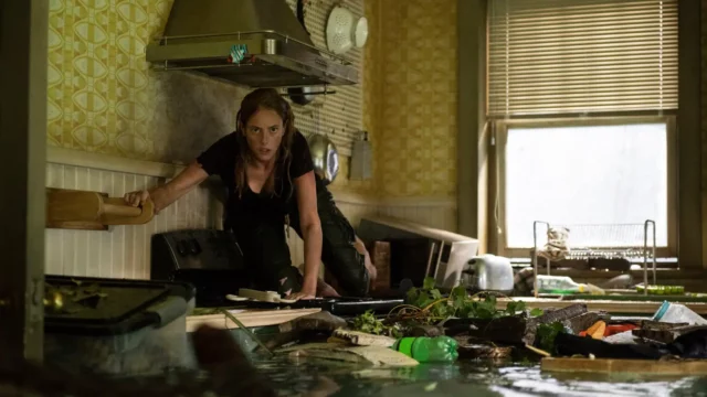 Where To Watch Crawl For Free Online? An American Horror Adventure Flick From 2019!!
